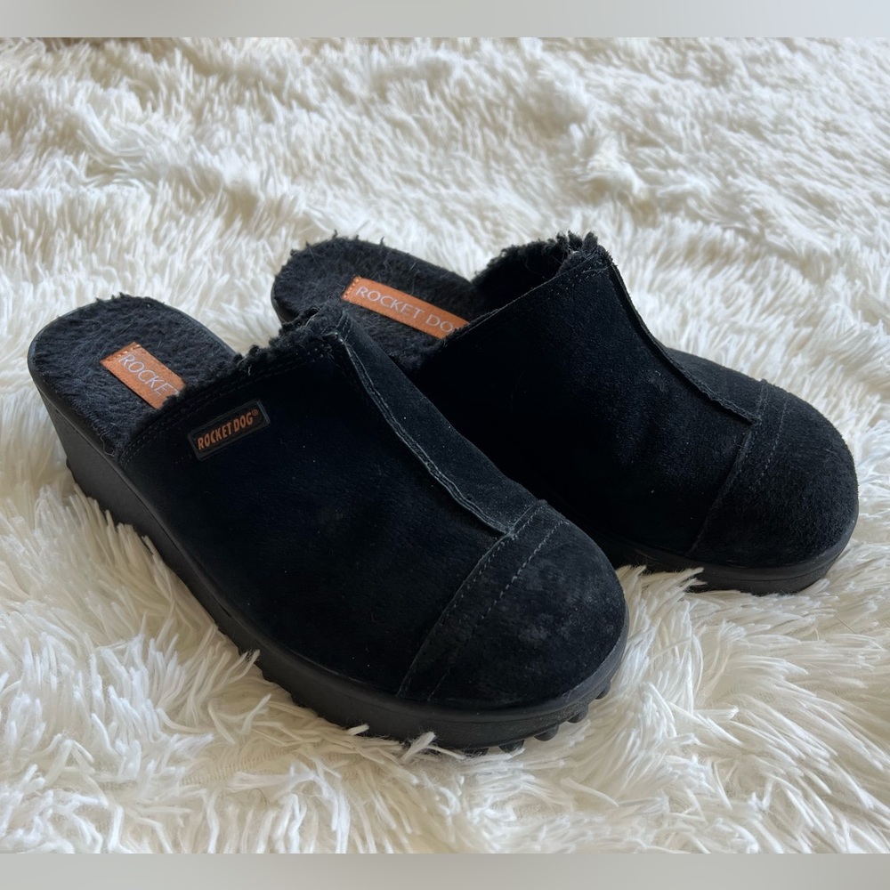 Rocket dog faux fur mules size 7 black furry wedge mule shoes